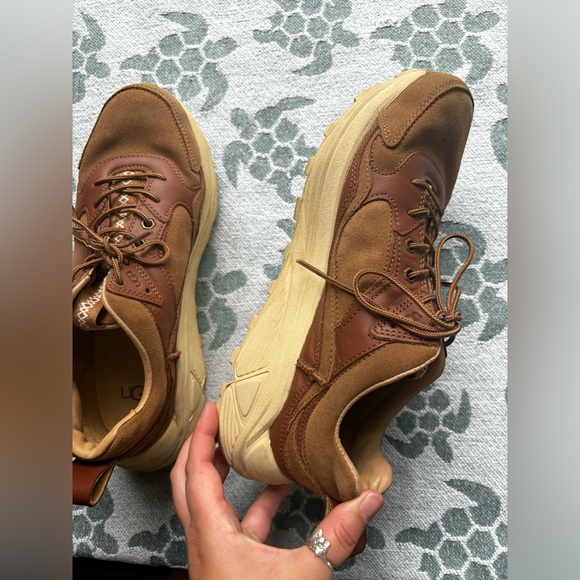 UGG trainer low suede chestnut hiker trail sneaker men’s size 9 - Picture 2 of 15